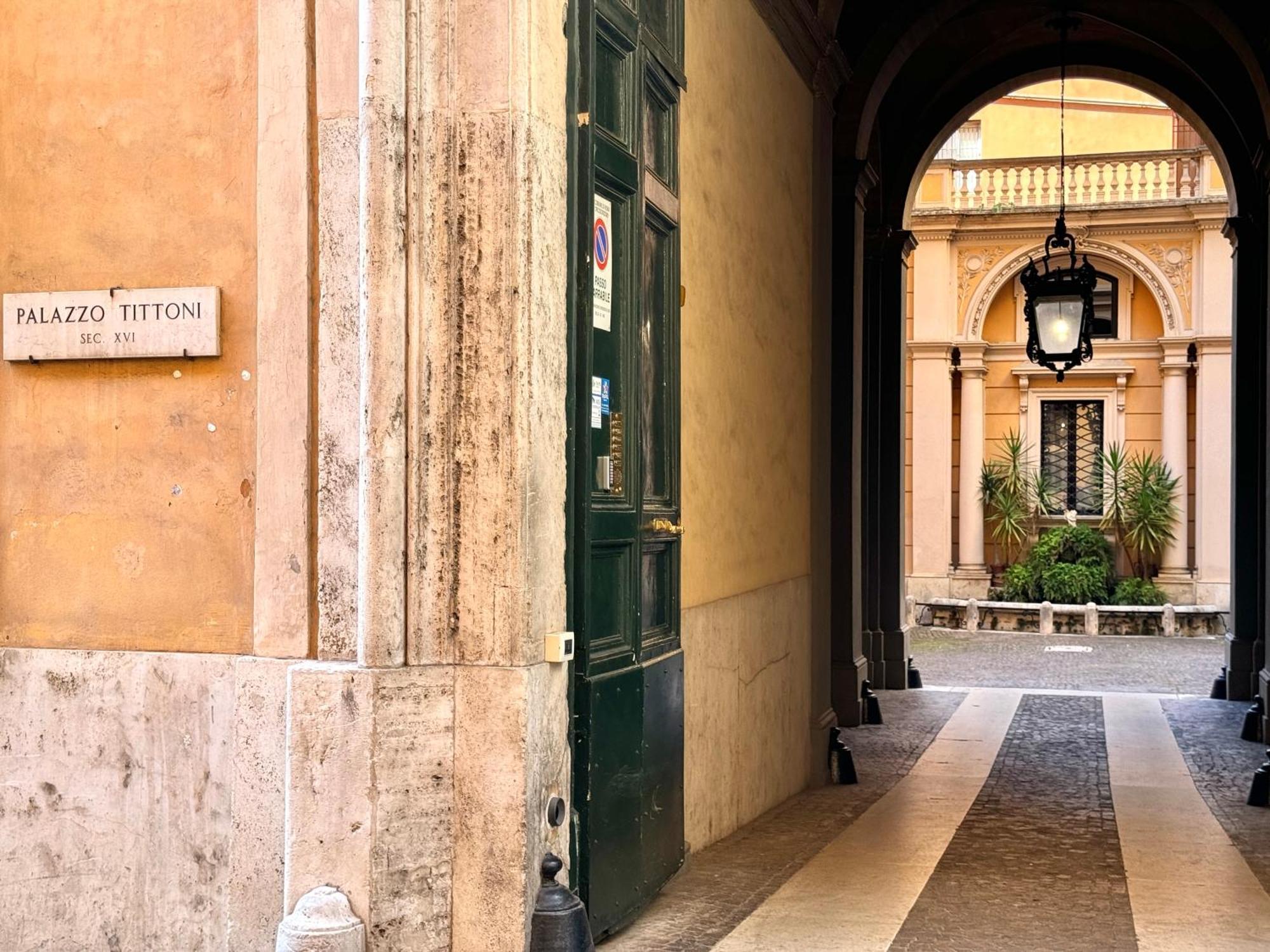 Boutique Trevi Rome